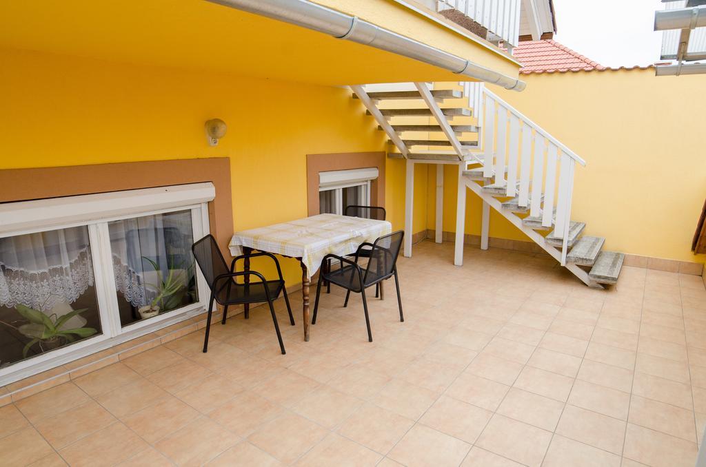 Kaman Vendeghaz Apartment Alsópáhok Ruang foto