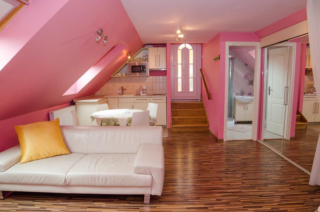 Kaman Vendeghaz Apartment Alsópáhok Ruang foto